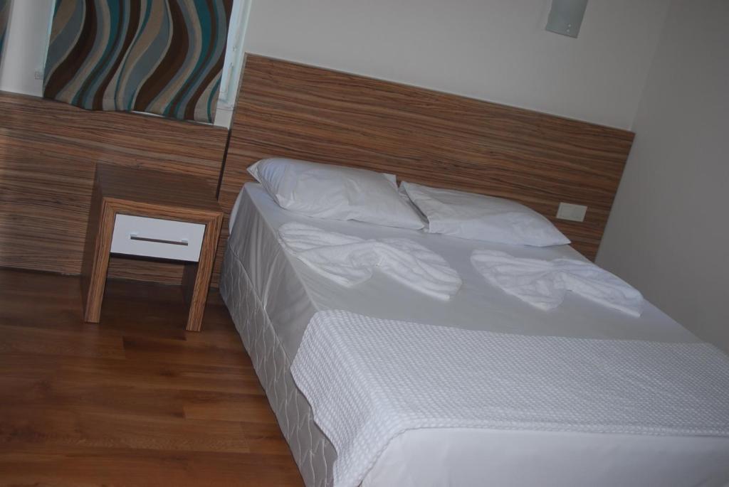 Yucesan Hotel Avsallar Rom bilde